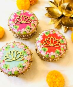 Alternative view of Lotus Sweet Box