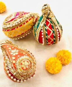 Fancy Gota patti Nariyal