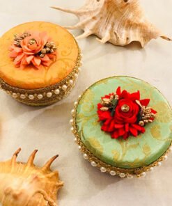 Brocade Floral sweet box - Image 3