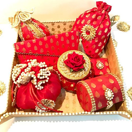 Brocade Booti Wedding Hamper - Image 2