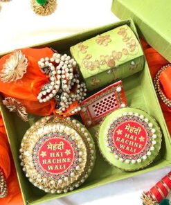 Mehendi hai rachne wali hamper - Image 8