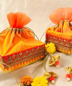 Alternative view of Raw silk fabric dry fruit box