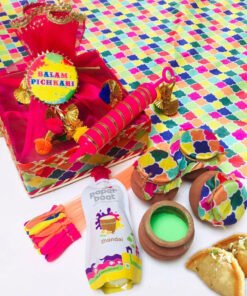 Balam Pichkari Hamper Box