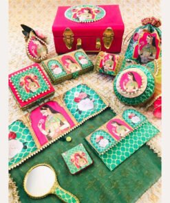 Alternative view of Maharni sa Trousseau Set