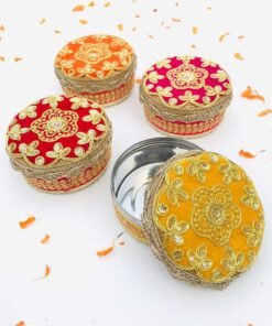 Alternative view of Raajsi sweet box