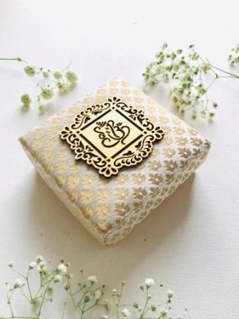 Ganesha Candle Gift Box
