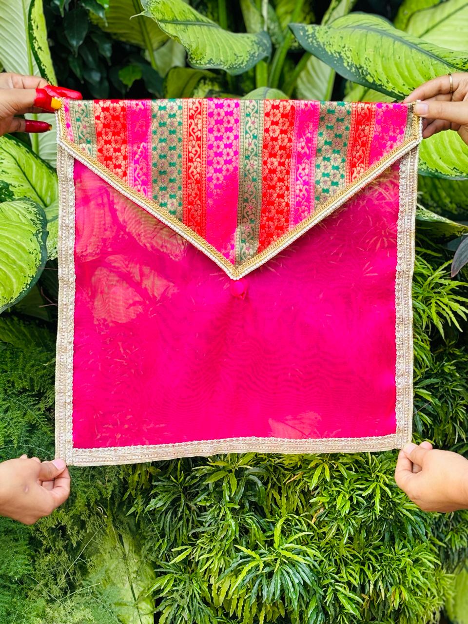 Rang-e-Banaras saree cover - Image 2