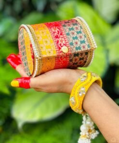 Alternative view of Rang-e-Banaras Bangle Box