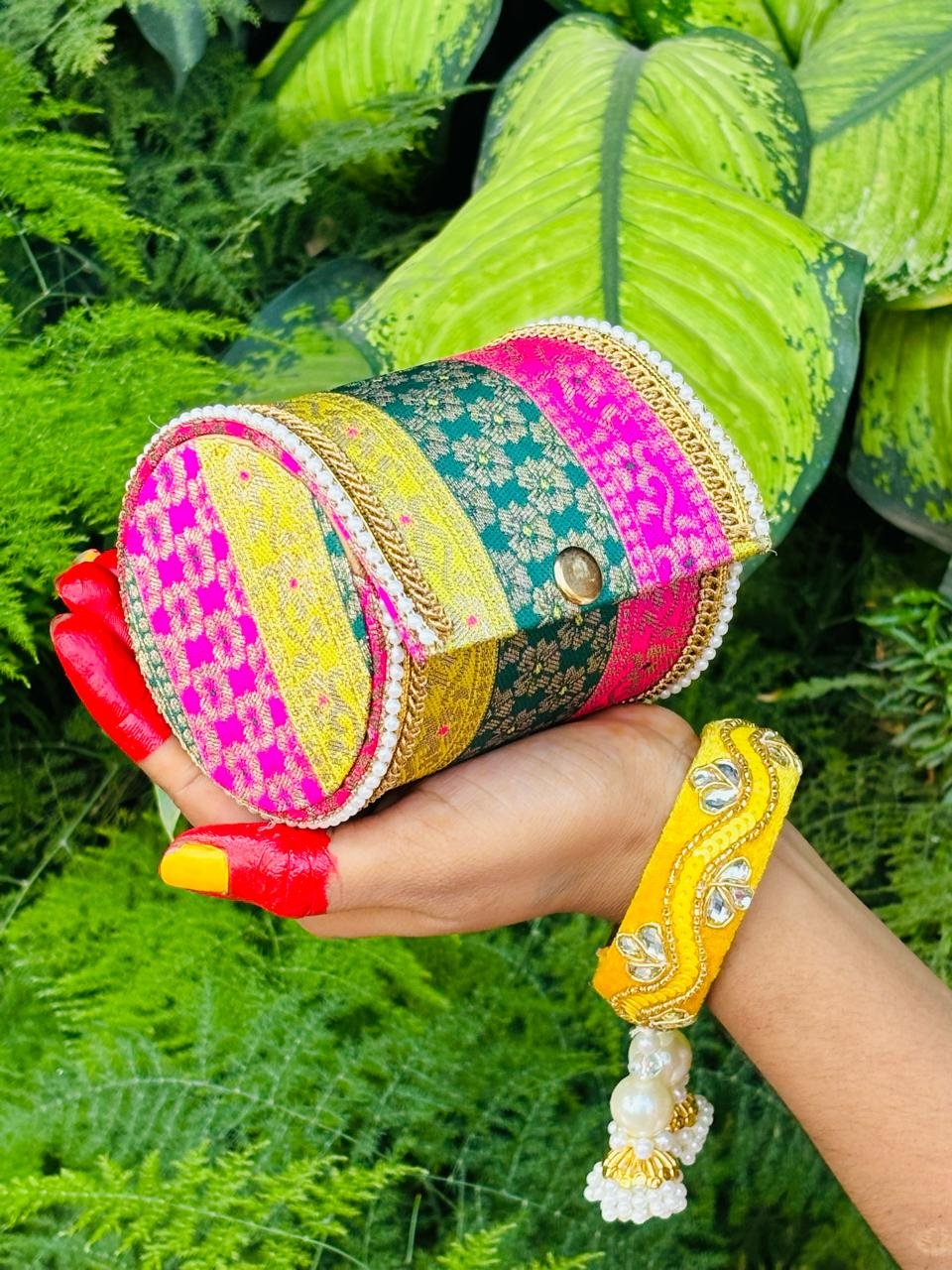 Rang-e-Banaras Bangle Box - Image 3