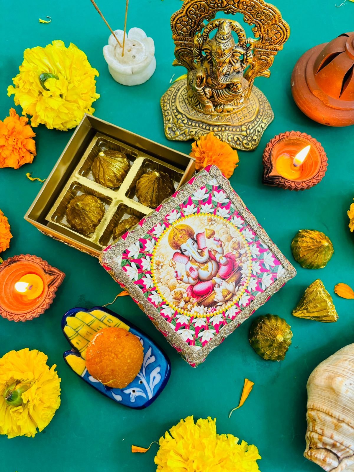 Ganpati Lilly Boxes - Image 2