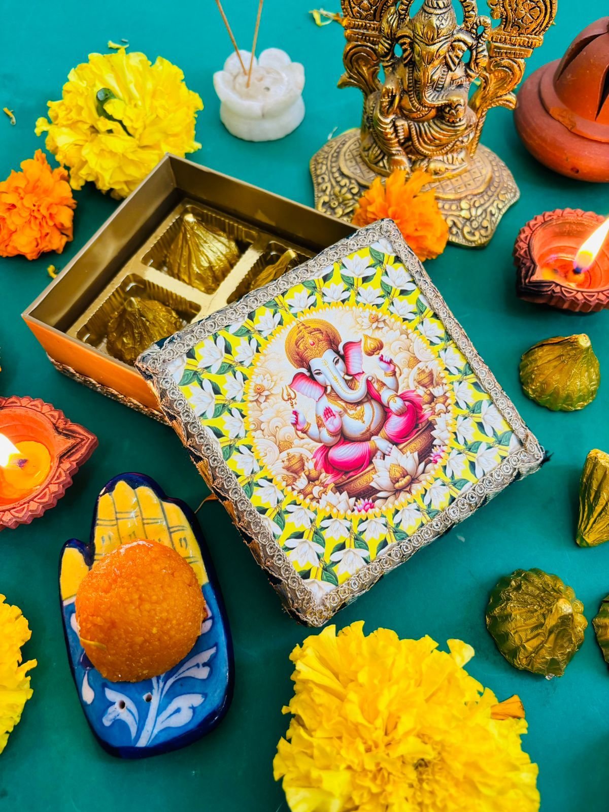 Ganpati Lilly Boxes - Image 6