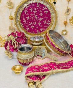 Bahaara Karwacauth set - Image 4