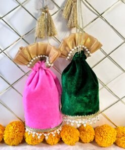 Alternative view of Round velvet Potli with tassel
