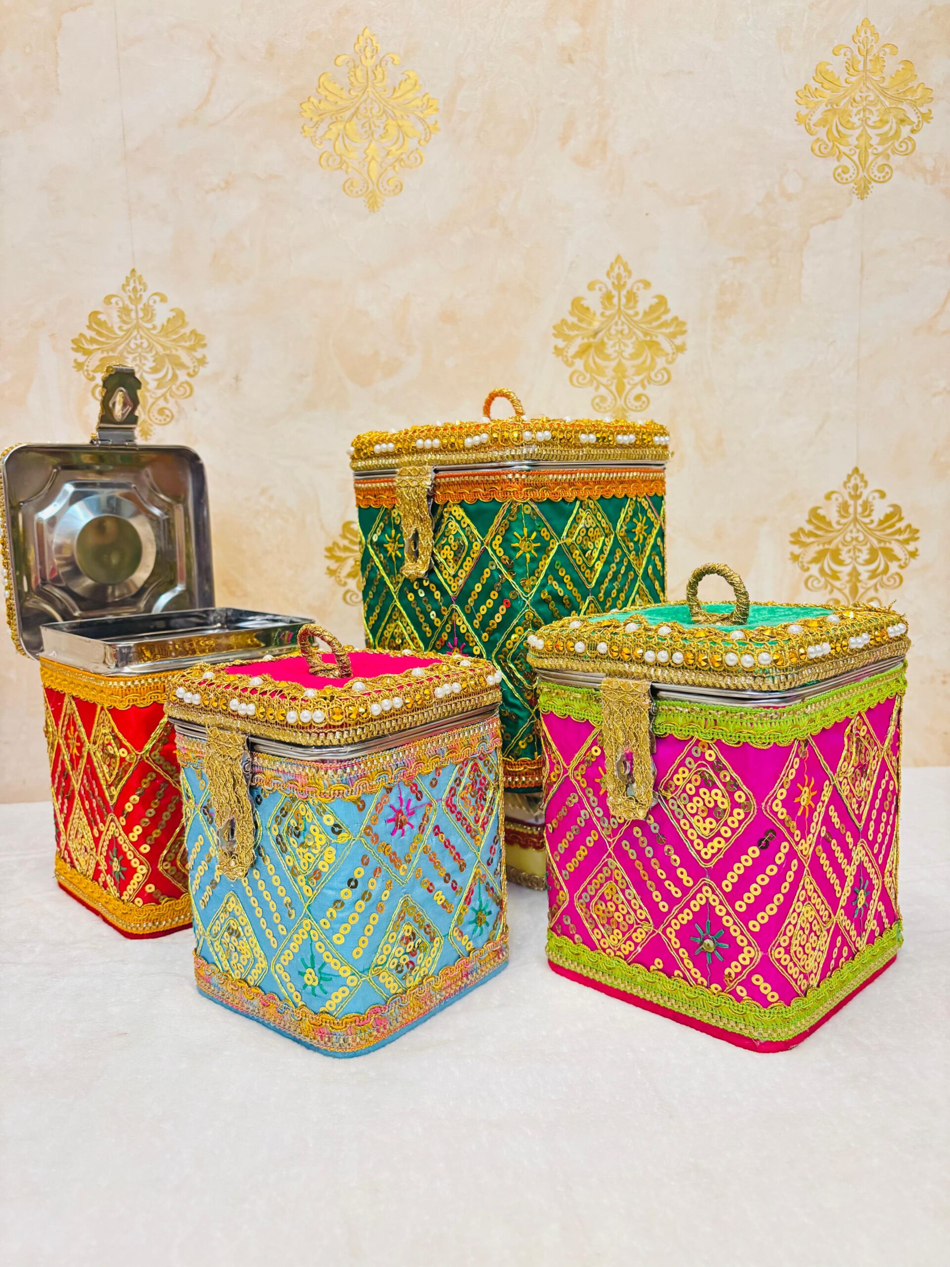 Glitter Square Bhaji Box - Image 3